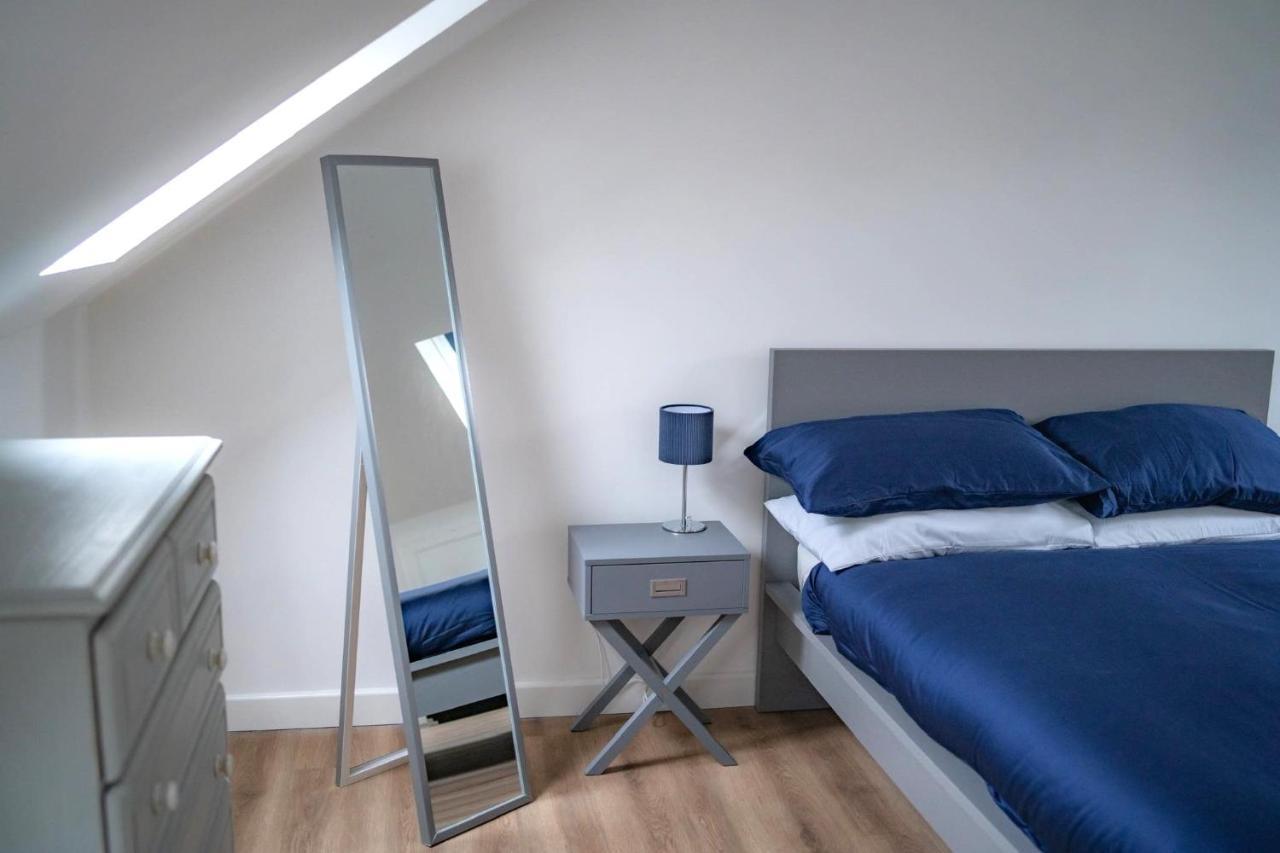 The Red House Modern Stylish Home From Home Walking Distance To Cardiff Bay And City Centre With Parking מראה חיצוני תמונה